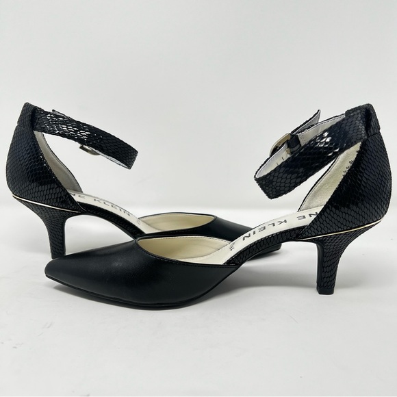 Anne Klein Black Textured Heels - Picture 3 of 8